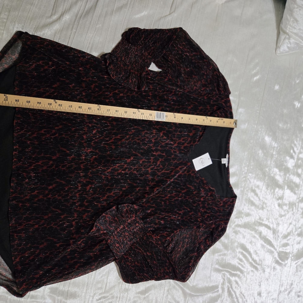 Women's Red and Black Sheer Top Size XL NWT. Brand New - Picture 4 of 7